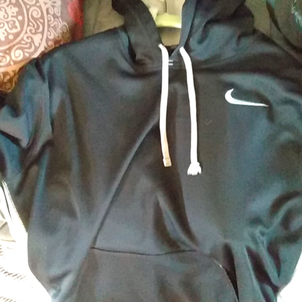 Xxl therma fit nike hoodie